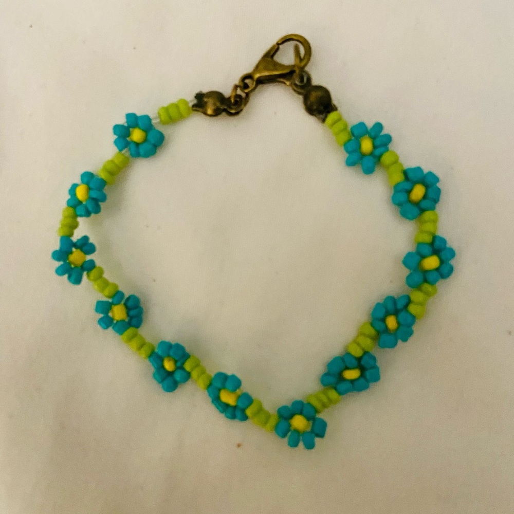 Turquoise & Lime Colored Daisy Chain Bracelet